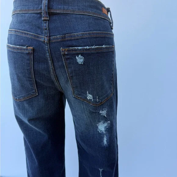 Sneak Peek Sexy Boyfriend High Rise Distressed Cropped Jeans Size 7/Medium - Picture 7 of 12
